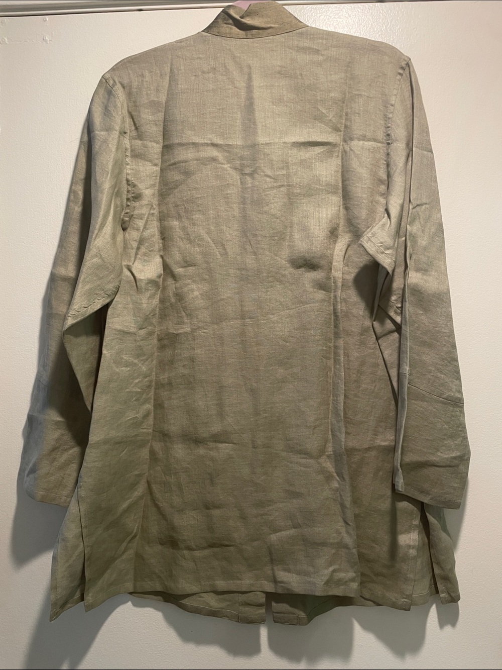 Designer Like High Quality Light Olive Green Shell Button-Front Tunic Top - Picture 10 of 14